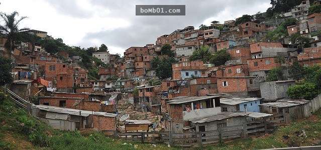 ▼…这是旅游书不想让你看到的圣保罗贫民窟