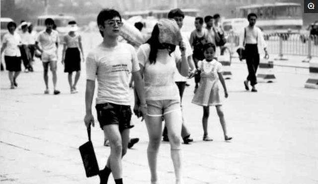 1980年代 台灣vs大陸 生活差很大陸男女穿熱褲上街 只有衣著自由 Bomb01